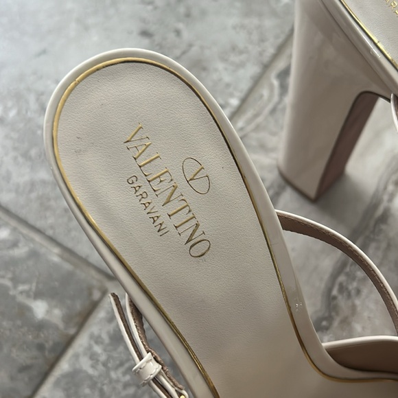 Valentino Garavani Patent High Heel Platform Slides, Size 41 New in Box $1,200 - Picture 4 of 11
